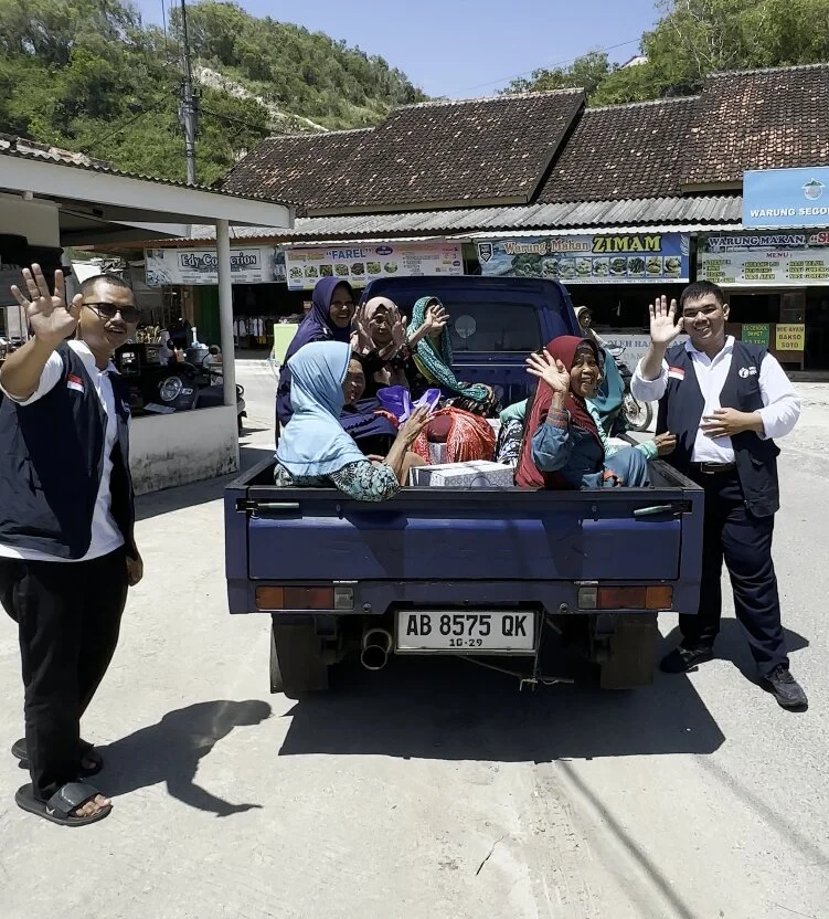 Foto 40 dari album Kado Lebaran Lansia 2026